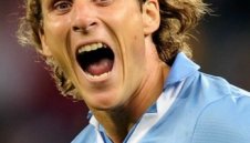 Форлан не иска Аржентина на осминафинал