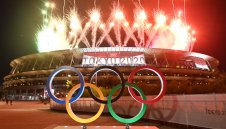 Край на Игрите в Токио: Олимпийският огън угасна + СНИМКИ