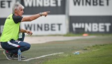 Локо София тества две крила