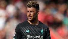 ОФИЦИАЛНО: Окс преподписа с Ливърпул