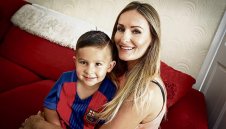 Гуардиола иска 3-годишен фен на Меси в Сити + ВИДЕО