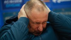 Мъри: Наско Сираков махна Ивков под натиска на спонсора