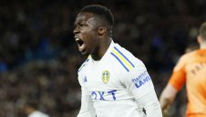 Лийдс пак не успя да бие, издънка и за Лестър