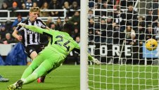 Само 1:0! Нюкасъл пропусна да разбие слаб Ман Юнайтед