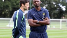 Патрик Виейра се предложи на Арсенал