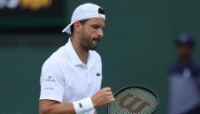 Гришо натупа австриец и подпечата екшъна със Синер!