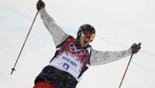 Американец със златото в халфпайпа