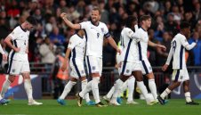 Мачовете по телевизията днес, 13 октомври