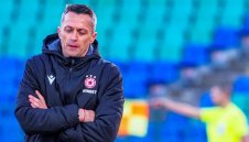В мача на истината за &bdquo;новия&ldquo; ЦСКА: Янев сбърка с тактиката срещу Лудогорец