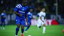 Сангаре с претенции за две неотсъдени дузпи 