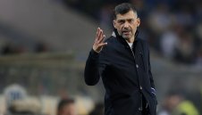 Консейсао недоволен от съдията