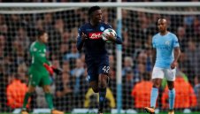 Диавара сам искал да бие дузпата срещу Сити