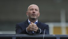 Алан Шиърър е клюкар: Бивш съотборник го нападна