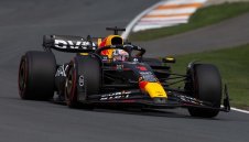 Макс измъкна полпозишъна у дома в последния момент 