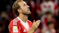 Байерн трябва да послуша Хари Кейн