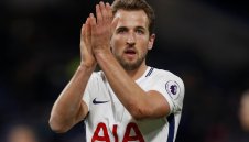 Тотнъм дава по 200 000 седмично на Кейн