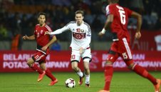 Бивш халф на Арсенал и Барса хвали националите ни