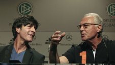 Кайзера критичен: Само с красива игра не се печелят купи