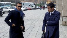 Шоуто е гарантирано: Агентът на Роналдо на среща с представители на Барселона