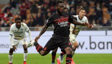 Чао, Милан! Барса вече прегледа Кесие