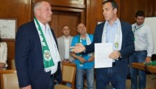 Нафтата ще строи нов стадион