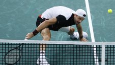 Гранде Гришо срази и Циципас, за да се класира на финала в Париж