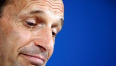 Алегри след 3:0 над Барса: Не бързайте, видяхте какво стана с ПСЖ