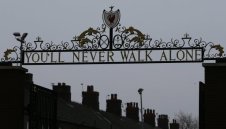 Той трябваше да е легенда на Ливърпул, но заля улиците на града с дрога