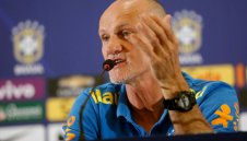 Легендарният Тафарел пое Галатасарай