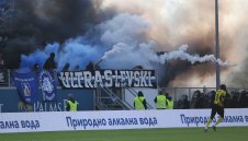 Левски мина само с парична глоба, Ботев ще играе без публика