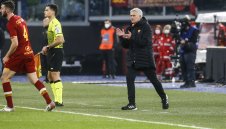 Скандален: Жозе се подигра със заплатите на журналистите