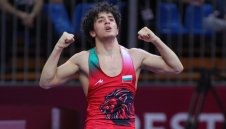 Уникален! Едмонд Назарян е на финал на Световното по борба