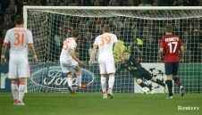 Байерн изтръгна трите точки срещу Лил