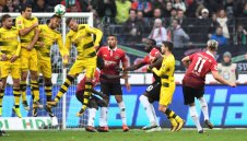 Трагичен Дортмунд изяде голям бой в Хановер + ВИДЕО