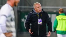 Белия напуска Берое