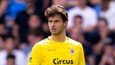 Червените дяволи са близо до белгийски вратар