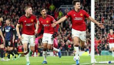 Инфарктна драма! Неочаквани герои спасиха Ман Юнайтед за първа победа в ШЛ