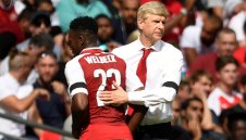 Уелбек: Триумф на Венгер в Лига Европа ще е черешката на тортата