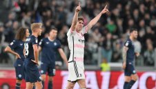 Арсенал пак подгони Влахович