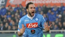 Избраха Игуаин за №1 през есента в Италия