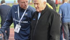 Люпко иска защитник