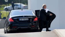 В помощ на Левски: Спас Русев наля 100 000 лева