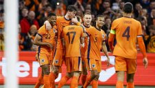 „Лалетата“ разкостиха „гайдарите“