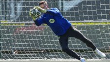 Душевната болка стана физическа! Тер Стеген ляга под ножа!