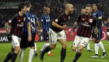 Милан отказа Интер от титлата с 3:0 и мечтае за ШЛ + ВИДЕО И СНИМКИ