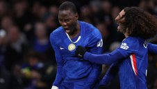 Челси не се даде на Арсенал с човек по-малко в здрав сблъсък