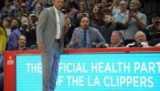 Спрягат треньора на Клипърс за градския съперник Лейкърс