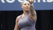 Серина завоюва титлата в Оукланд и грабна първи трофей след три години