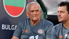 Люпко Петрович бесен на ЦСКА, ще има среща с шефовете