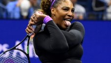 Серина Уилямс разнебити китайка и е на 1/2 финал на US Open